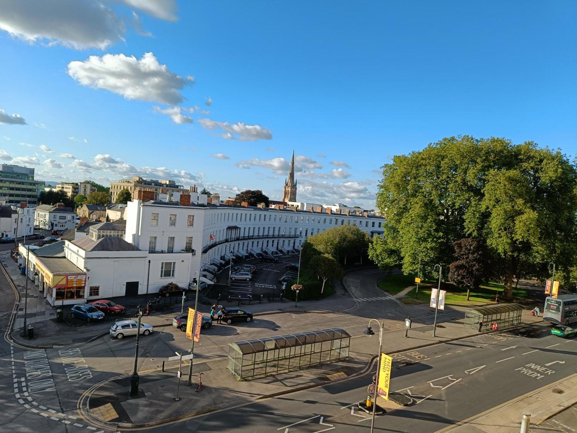 Rooms On The Prom Cheltenham Quarto foto